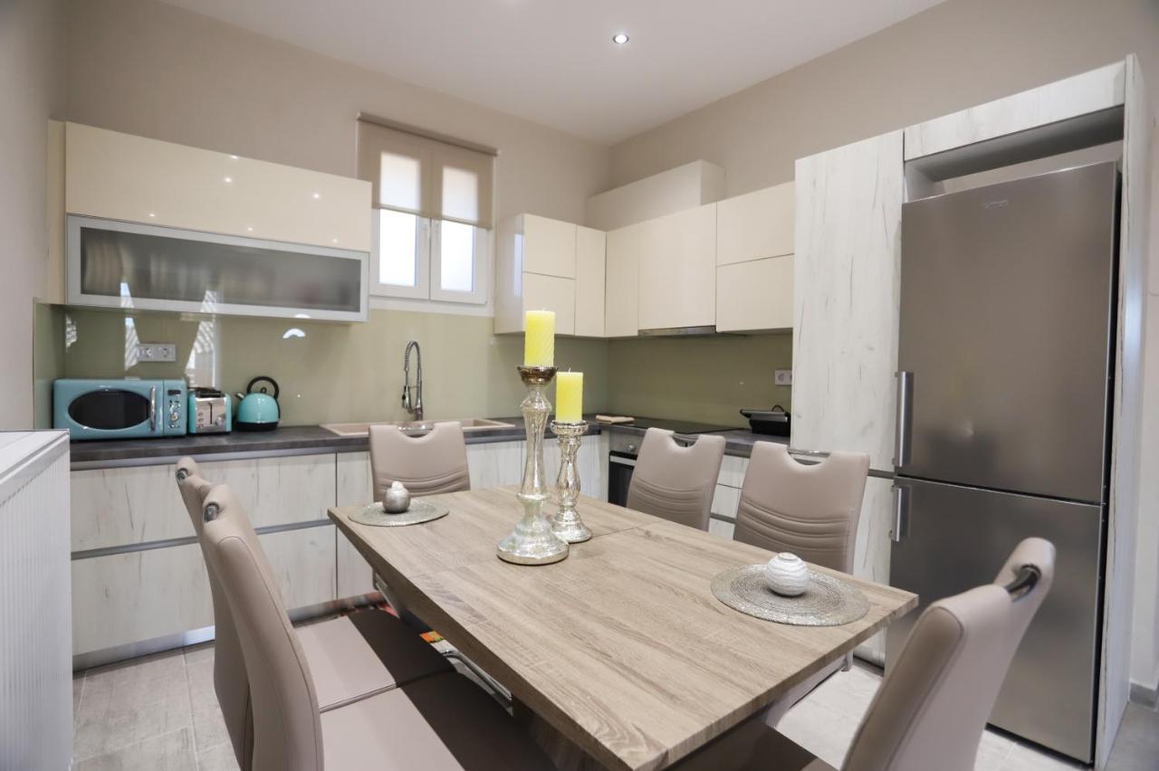 Olive Grove Deluxe Apartment Agnítsini エクステリア 写真