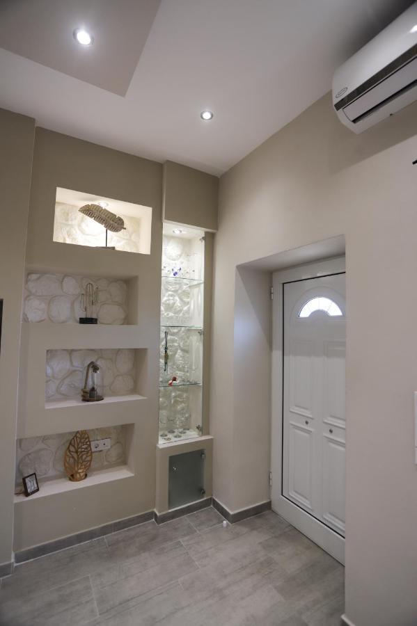 Olive Grove Deluxe Apartment Agnítsini エクステリア 写真
